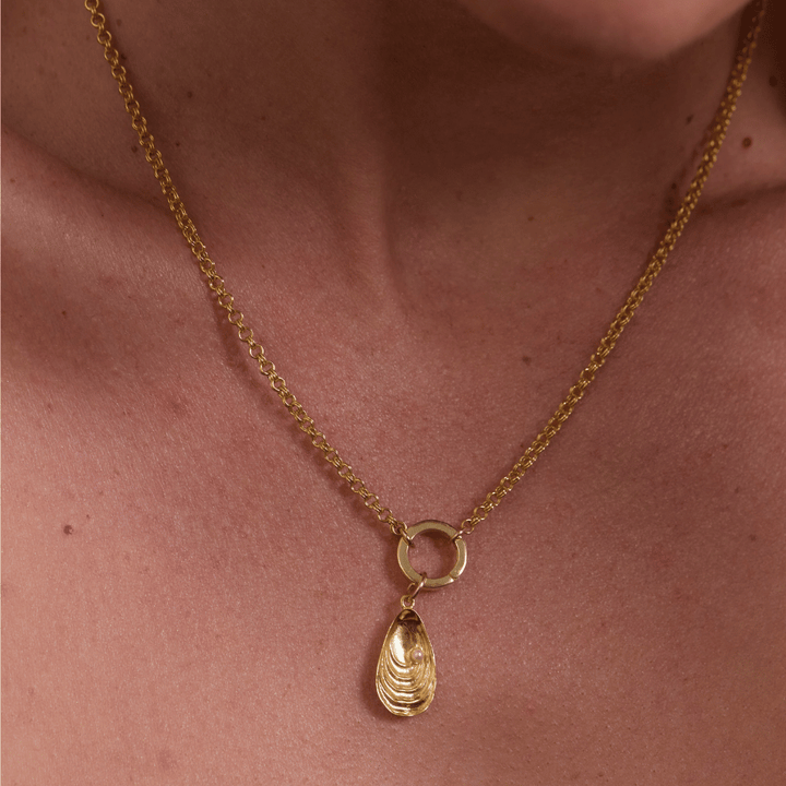 Double Link Rolo Charm Necklace with Round Clasp - Gold