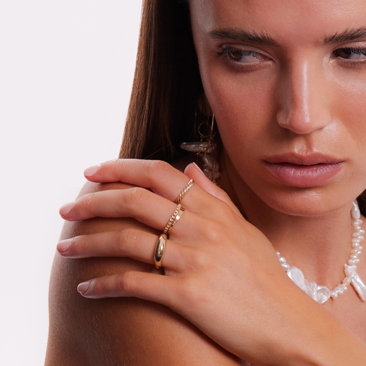Viola Ring - Gold